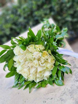 خرید دسته گل غروس از رزگاردن
